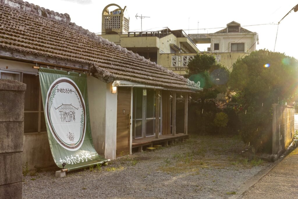 沖縄 古民家 宿で過ごす伝統とモダンが融合した休日